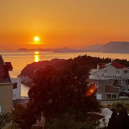 Apartment Ivana With A View *