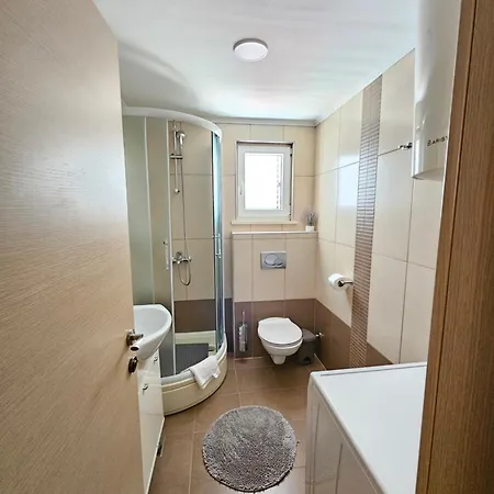 Ivana With A View Appartement *